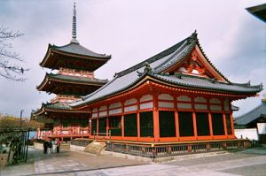 Kyoto-Kiyomizu_Temple-2