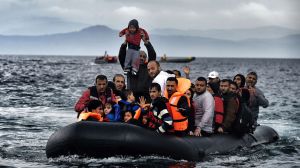 Refugiats-Lesbos-despres-Egeu-Turquia_1453664788_24990224_987x555[1]