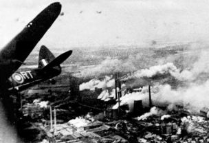 Resultado de imagen de bombardeo tokio segunda guerra mundial 1942