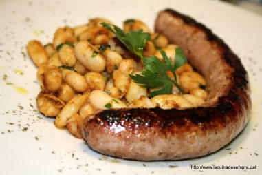 Resultado de imagen de mongetes amb botifarra